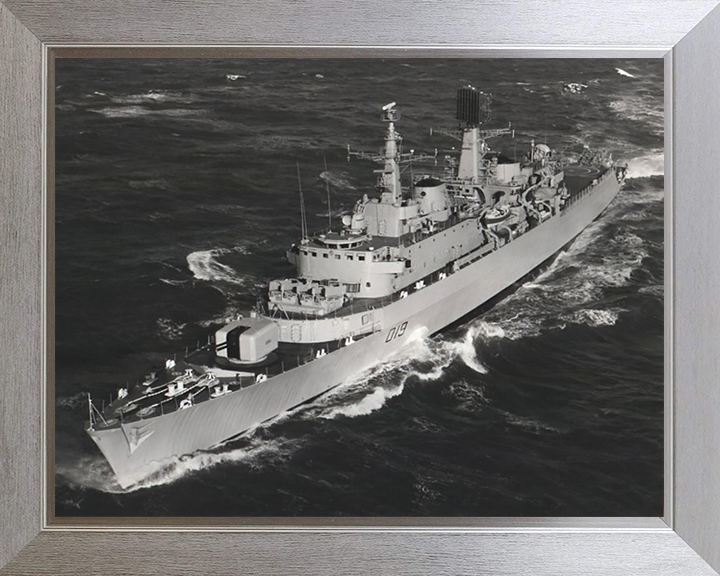 HMS Glamorgan D19 | Photo Print | Framed Print | County Class | Destroyer | Royal Navy Hampshire Prints