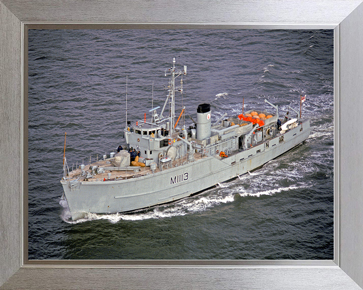 HMS Brereton (M1113) Royal Navy Ton Class Minesweeper High Port Bow View Photo Print Wall Art Decor Posters, Prints, & Visual Artwork Hampshire Prints 10 x 8 Silver Frame No
