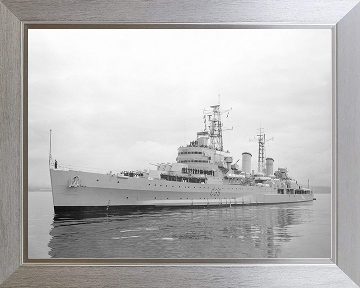 HMS Belfast (C35) Royal Navy Town Class Light Cruiser Leaving Harbour Photo Print Wall Art Decor Posters, Prints, & Visual Artwork Hampshire Prints 10 x 8 Silver Frame No