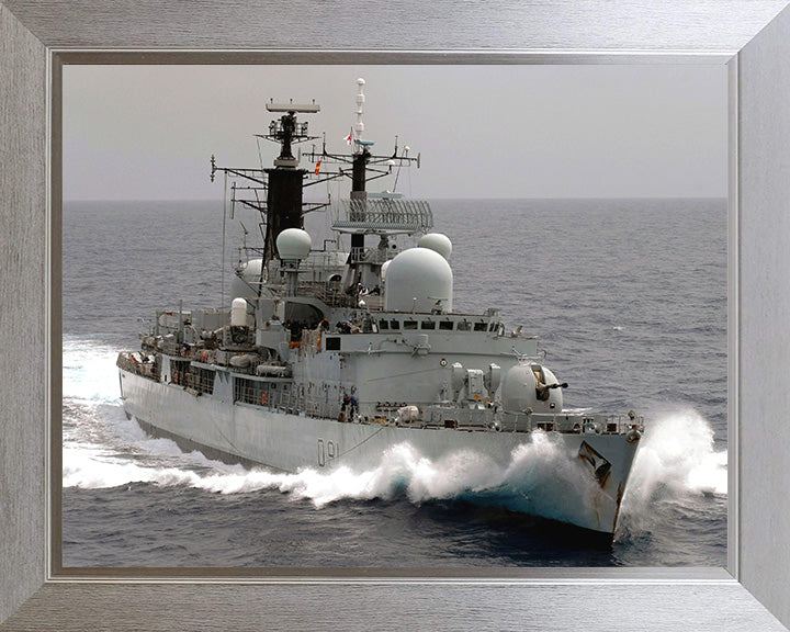 HMS Nottingham D91 | Photo Print | Framed Print | Poster | Type 42 | Destroyer | Royal Navy Hampshire Prints