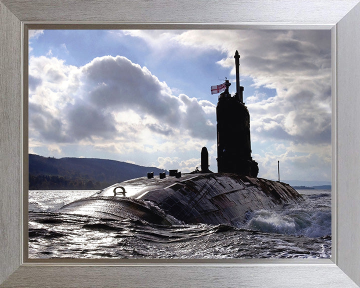 HMS Superb S109 Submarine | Photo Print | Framed Print | Swiftsure Class | Royal Navy Hampshire Prints