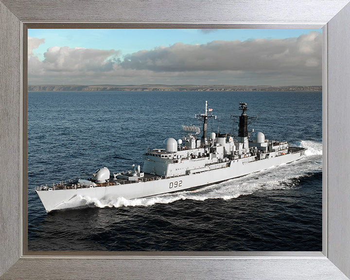 HMS Liverpool (D92) Photo Print - At Speed - Royal Navy Type 42 Destroyer Hampshire Prints 10 x 8 Silver Frame No