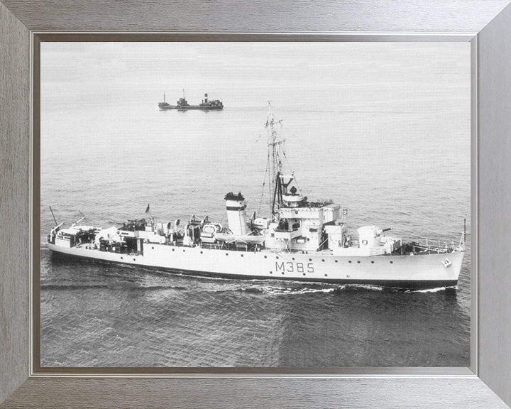HMS Wave J385 (M385) | Photo Print | Framed Print | Algerine Class | Minesweeper | Royal Navy Hampshire Prints