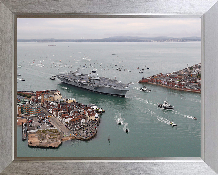 HMS Queen Elizabeth (R08) Photo Print - Old Portsmouth 2017 - Royal Navy Queen Elizabeth Class Aircraft Carrier Hampshire Prints 10 x 8 Silver Frame No