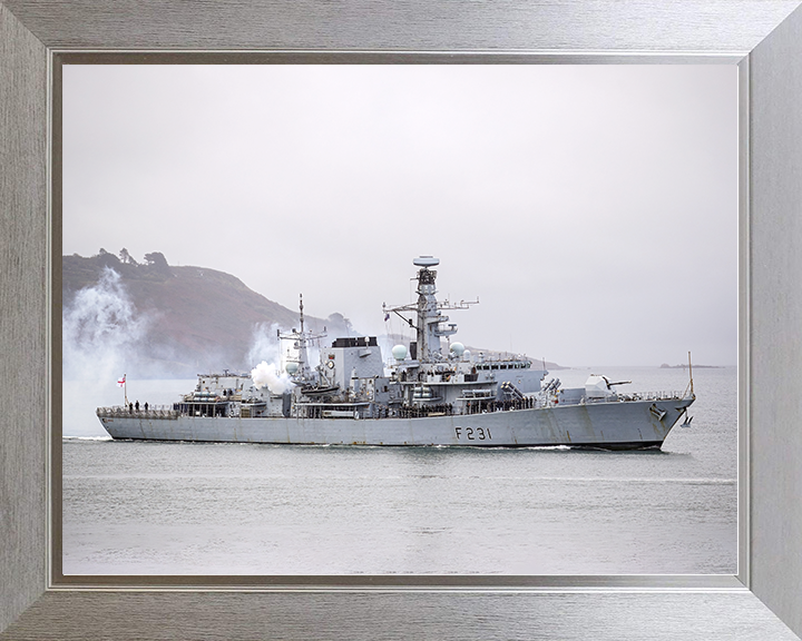 HMS Argyll (F231) Royal Navy Type 23 Frigate Firing Photo Print Wall Art Decor Posters, Prints, & Visual Artwork Hampshire Prints 10 x 8 Silver Frame No
