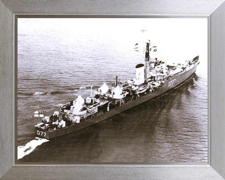 HMS Trafalgar (D77) Photo Print - At Sea - Royal Navy Battle Class Destroyer Posters, Prints, & Visual Artwork Hampshire Prints 10 x 8 Silver Frame No