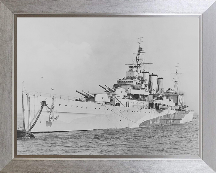 HMS Cumberland (57) Royal Navy County Class Cruiser Warship At a Buoy Photo Print Wall Art Decor Posters, Prints, & Visual Artwork Hampshire Prints 10 x 8 Silver Frame No