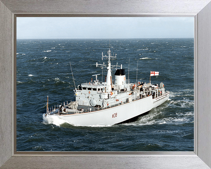 HMS Atherstone (M38) Royal Navy Hunt Class Mine Warfare Vessel in Heavy Seas Photo Print Wall Art Decor Posters, Prints, & Visual Artwork Hampshire Prints 10 x 8 Silver Frame No