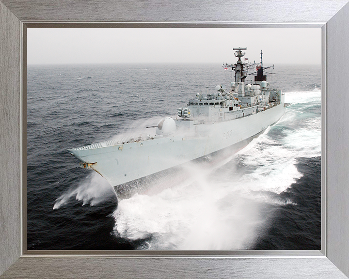 HMS Chatham (F87) Royal Navy Type 22 Frigate At Sea Photo Print Wall Art Decor Posters, Prints, & Visual Artwork Hampshire Prints 10 x 8 Silver Frame No
