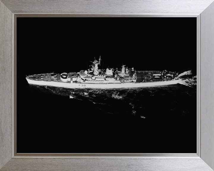 HMS Arethusa (F38) Royal Navy Leander Class Frigate From Above Photo Print Wall Art Decor Posters, Prints, & Visual Artwork Hampshire Prints 10 x 8 Silver Frame No