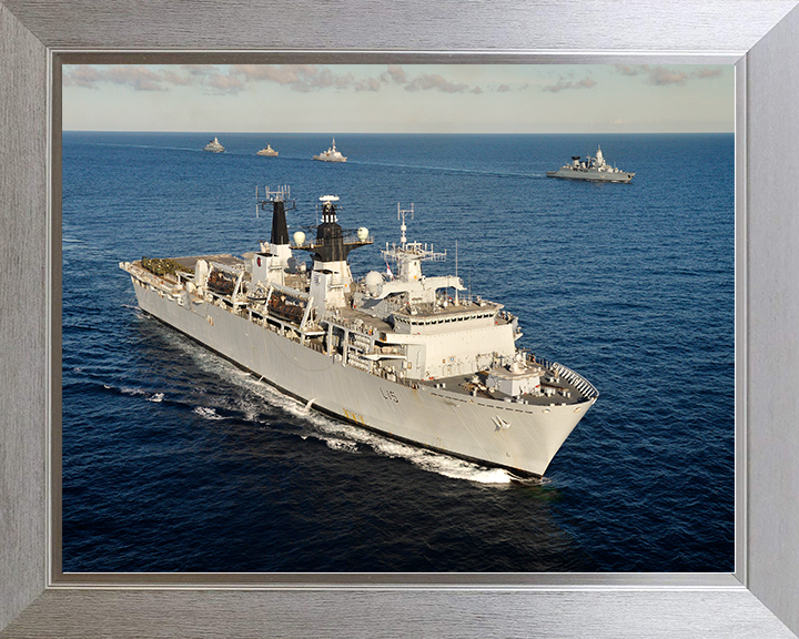 HMS Bulwark (L15) Royal Navy Albion Class Amphibious Ship Task Group Photo Print Wall Art Decor Posters, Prints, & Visual Artwork Hampshire Prints 10 x 8 Silver Frame No