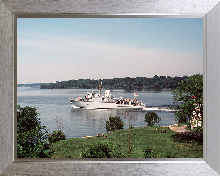 HMS Dulverton M35 | Photo Print | Framed Print | Hunt Class | Mine Warfare Vessel | Royal Navy Posters, Prints, & Visual Artwork Hampshire Prints
