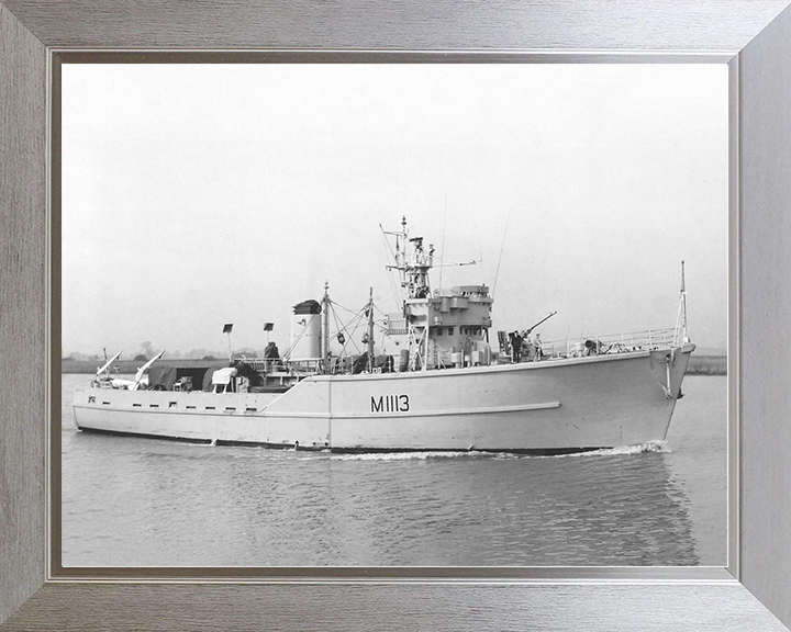 HMS Brereton (M1113) Royal Navy Ton Class Minesweeper Starboard View Photo Print Wall Art Decor Posters, Prints, & Visual Artwork Hampshire Prints 10 x 8 Silver Frame No