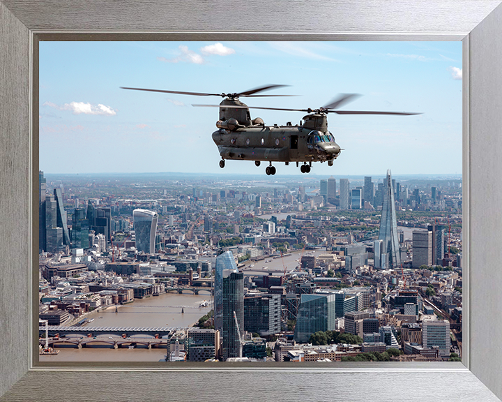 RAF Chinook Helicopter Over The Thames Photo Print - Royal Air Force Aircraft Hampshire Prints 10 x 8 Silver Frame No
