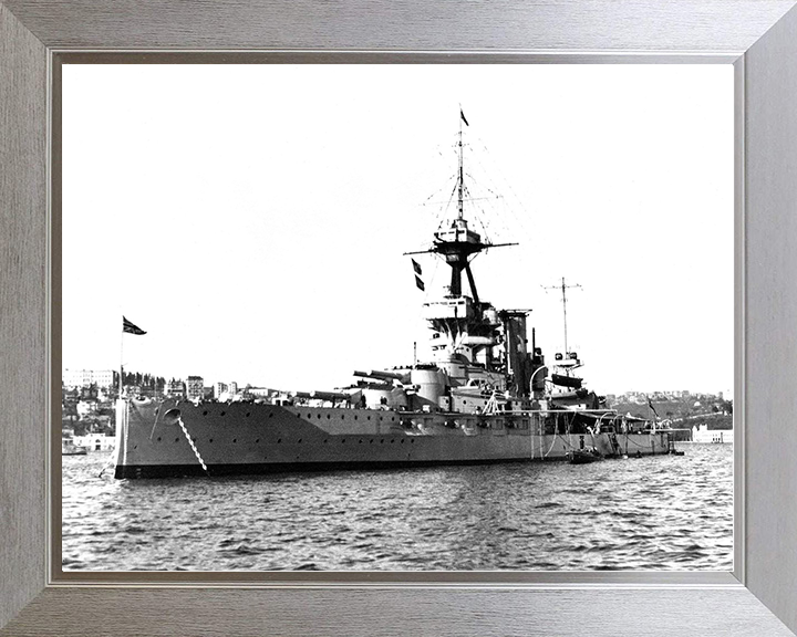 HMS Benbow (1913) Royal Navy Iron Duke Class Battleship At Anchor Photo Print Wall Art Decor Posters, Prints, & Visual Artwork Hampshire Prints 10 x 8 Silver Frame No