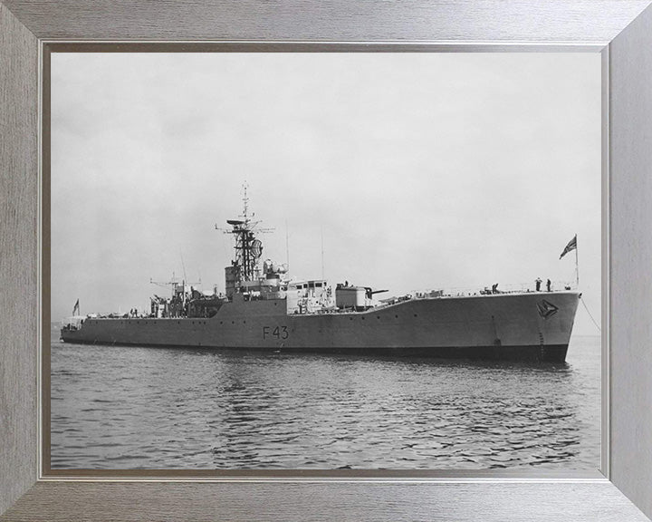 HMS Torquay F43 | Photo Print | Framed Print | Poster | Whitby Class | Frigate | Royal Navy Hampshire Prints