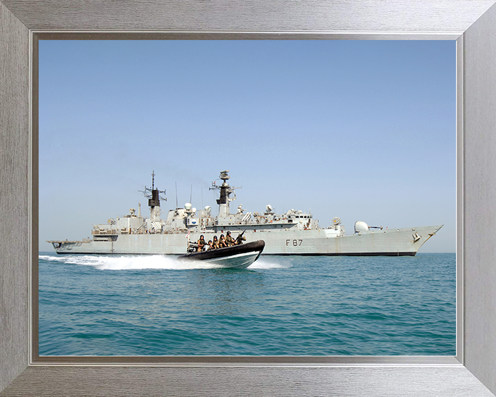HMS Chatham (F87) Royal Navy Type 22 Frigate Al Basrah Iraqi 2008 Photo Print Wall Art Decor Posters, Prints, & Visual Artwork Hampshire Prints 10 x 8 Silver Frame No