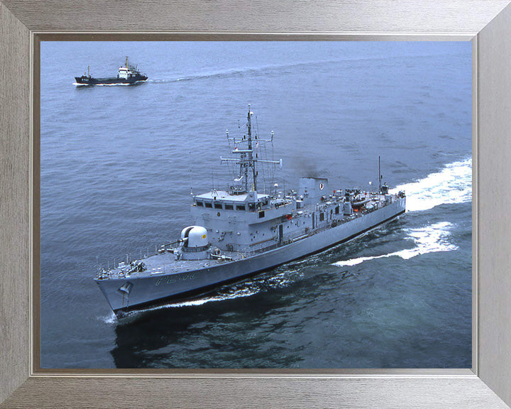 HMS Plover P240 | Photo Print | Framed Print | Peacock Class | Patrol Vessel | Royal Navy Hampshire Prints