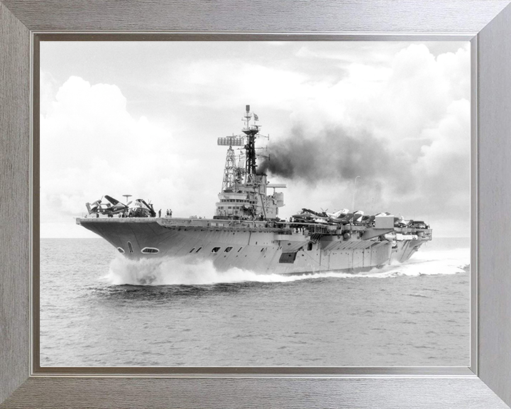 HMS Centaur (R06) Royal Navy Centaur Class Carrier Underway Photo Print Wall Art Decor Posters, Prints, & Visual Artwork Hampshire Prints 10 x 8 Silver Frame No