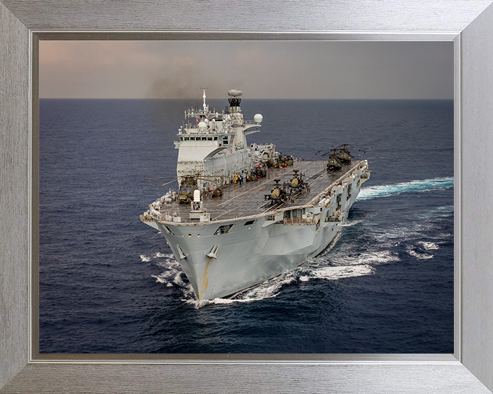 HMS Ocean (L12) Photo Print - Mediterranean 2016 - Royal Navy Landing Platform Helicopter Hampshire Prints 10 x 8 Silver Frame No