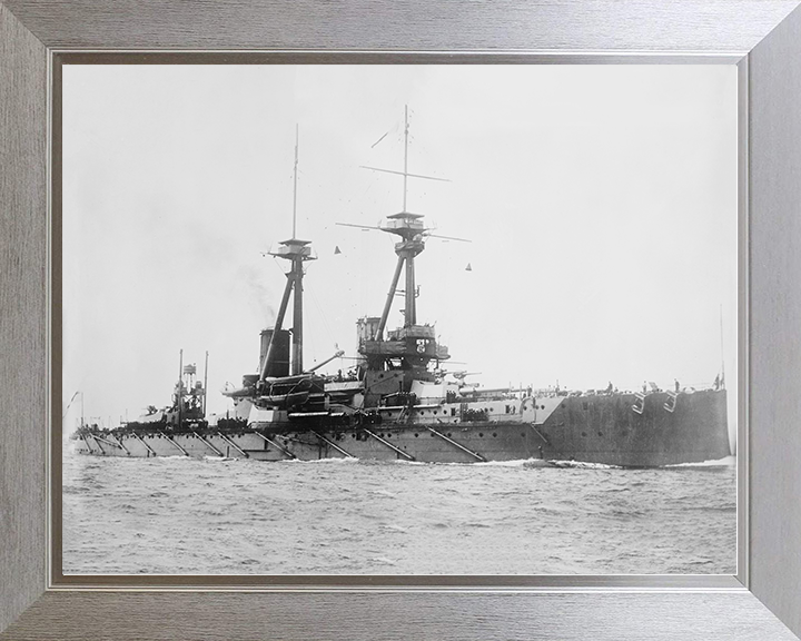 HMS Bellerophon (1907) Royal Navy Bellerophon Class Dreadnought Starboard View Photo Print Wall Art Decor Posters, Prints, & Visual Artwork Hampshire Prints 10 x 8 Silver Frame No