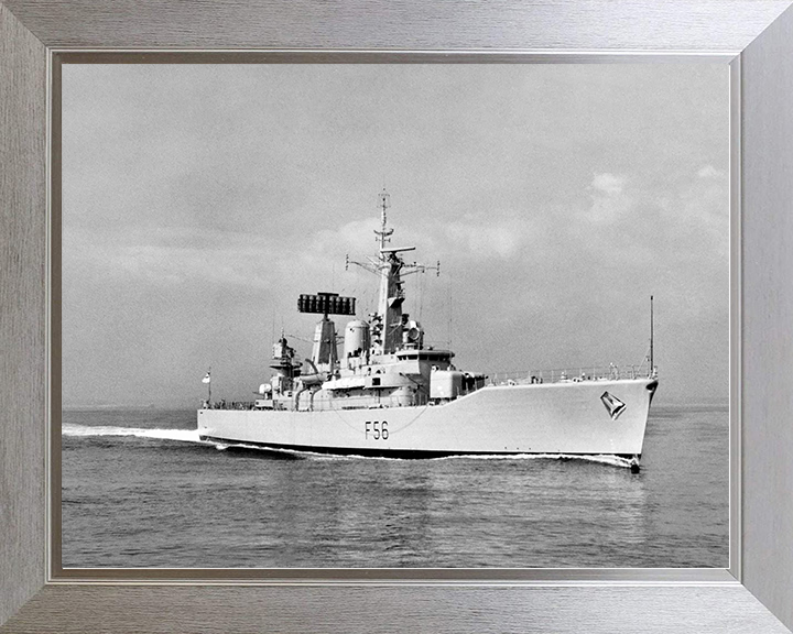 HMS Argonaut (F56) Royal Navy Leander Class Frigate Starboard Bow View Photo Print Wall Art Decor Posters, Prints, & Visual Artwork Hampshire Prints 10 x 8 Silver Frame No