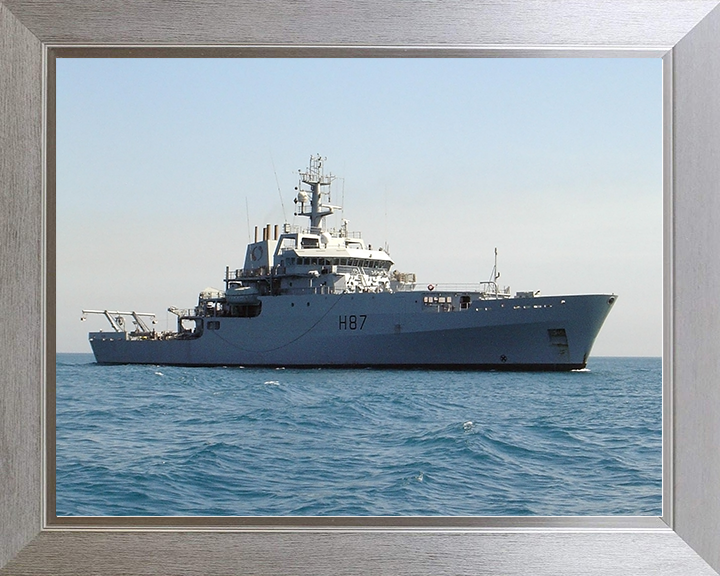 HMS Echo (H87) Royal Navy Echo Class Survey Vessel Starboard Beam View Photo Print Wall Art Decor Posters, Prints, & Visual Artwork Hampshire Prints 10 x 8 Silver Frame No