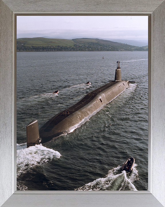 HMS Victorious (S29) Photo Print - Clyde 94 - Royal Navy Vanguard Class Submarine Hampshire Prints 10 x 8 Silver Frame No