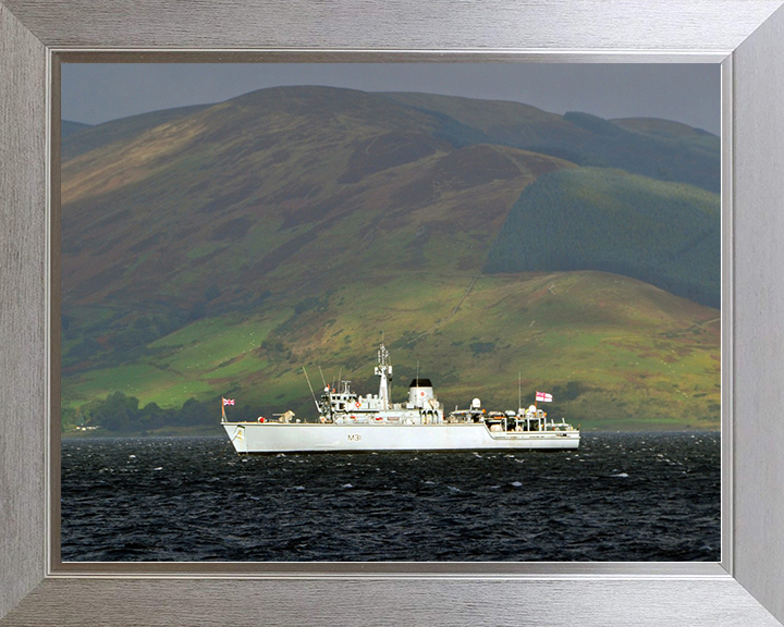 HMS Cattistock (M31) Royal Navy Hunt Class MineHunter at Anchor Photo Print Wall Art Decor Posters, Prints, & Visual Artwork Hampshire Prints 10 x 8 Silver Frame No