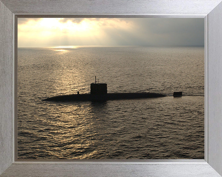 HMS Splendid S106 Royal Navy Swiftsure class Submarine Photo Print or Framed Print - Hampshire Prints