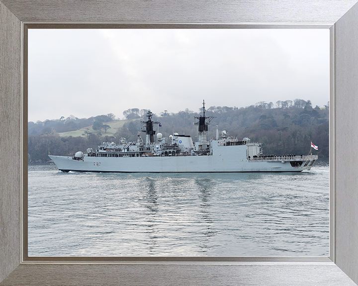 HMS Chatham (F87) Royal Navy Type 22 Frigate Deploys 2010 Photo Print Wall Art Decor Posters, Prints, & Visual Artwork Hampshire Prints 10 x 8 Silver Frame No