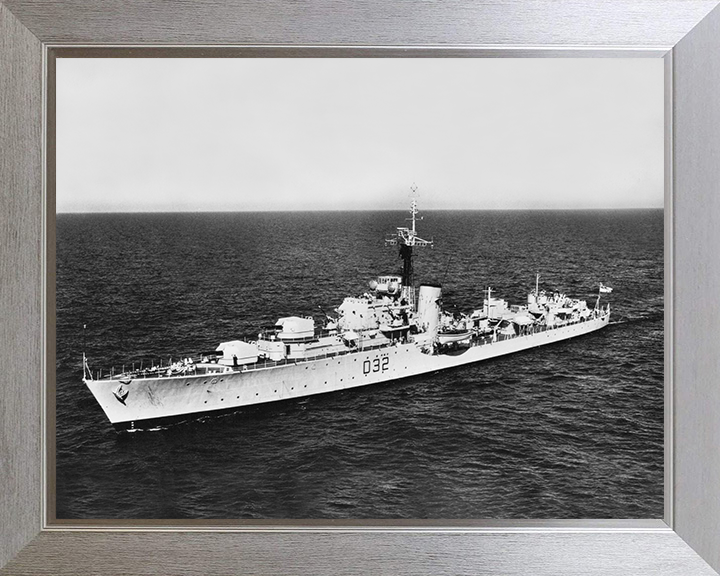 HMS Camperdown (D32) Photo Print - at Sea - Royal Navy Battle Class Destroyer Posters, Prints, & Visual Artwork Hampshire Prints 10 x 8 Silver Frame No