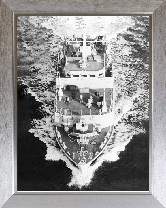 HMS Cromer (M103) Royal Navy Sandown Class Minehunter Bow view Photo Print Wall Art Decor Posters, Prints, & Visual Artwork Hampshire Prints 10 x 8 Silver Frame No
