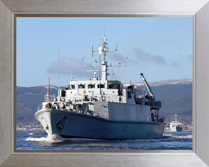 HMS Ramsey M110 | Photo Print | Framed Print | Sandown Class | Minehunter | Royal Navy Hampshire Prints