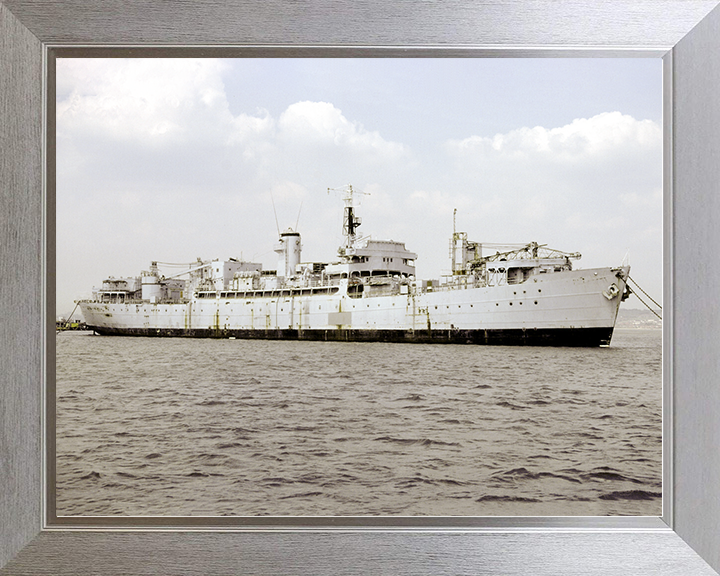 HMS Berry Head (A191) Royal Navy Repair Ship Starboard View Photo Print Wall Art Decor Posters, Prints, & Visual Artwork Hampshire Prints 10 x 8 Silver Frame No