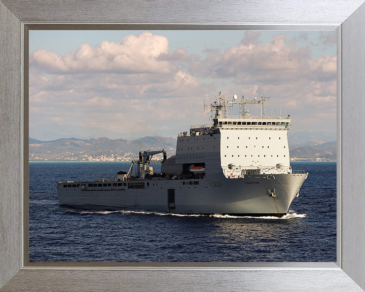 RFA Mounts Bay L3008 | Photo Print | Framed Print | Bay Class | Auxiliary Dock | Royal Fleet Auxiliary Hampshire Prints