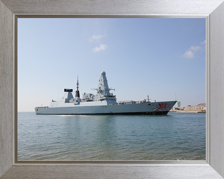 HMS Dragon (D35) Royal Navy Type 45 Destroyer Entering Portsmouth Photo Print Wall Art Decor Posters, Prints, & Visual Artwork Hampshire Prints 10 x 8 Silver Frame No