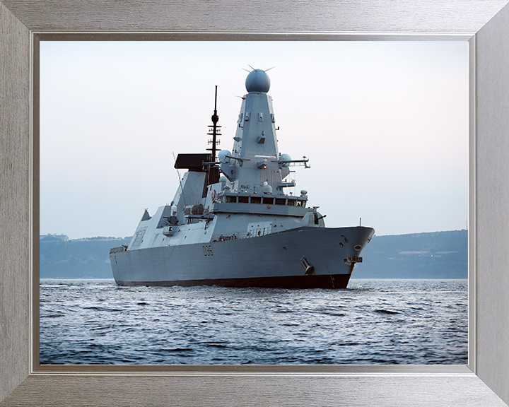 HMS Defender (D36) Royal Navy Type 45 Destroyer Low Starboard Side View Photo Print Wall Art Decor Posters, Prints, & Visual Artwork Hampshire Prints 10 x 8 Silver Frame No