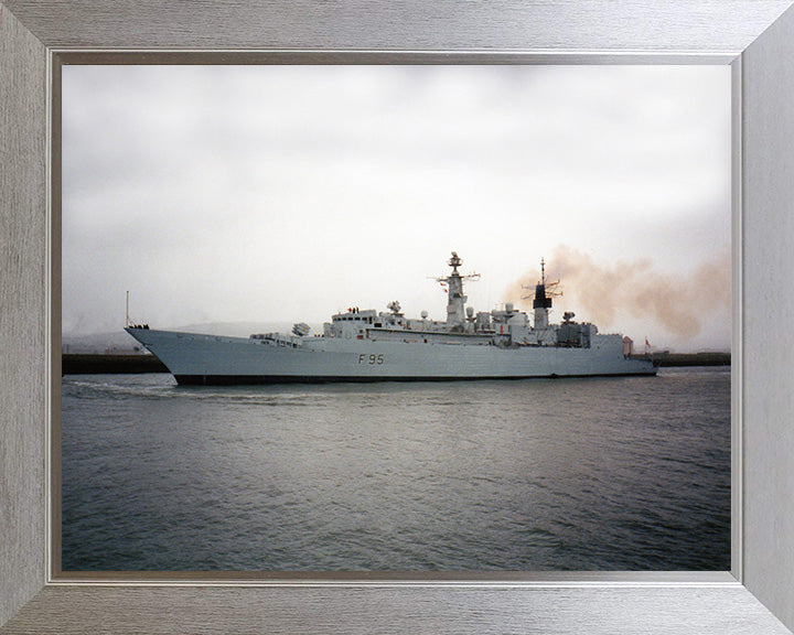 HMS London F95 | Photo Print | Framed Print | Poster | Type 22 | Frigate | Royal Navy Hampshire Prints