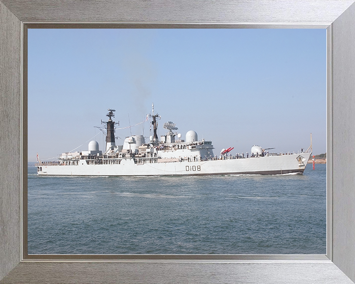 HMS Cardiff (D108) Royal Navy Type 42 Destroyer Flying Paying Off Pennant Photo Print Wall Art Decor Posters, Prints, & Visual Artwork Hampshire Prints 10 x 8 Silver Frame No