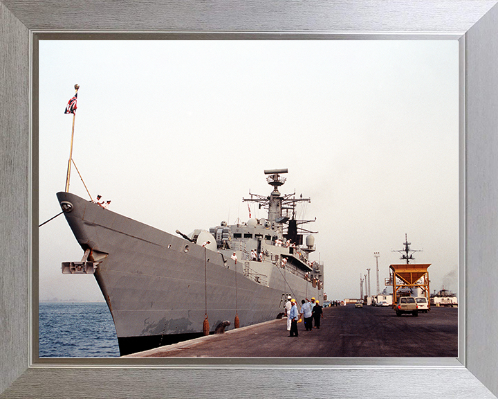 HMS Chatham (F87) Royal Navy Type 22 Frigate Alongside Bahrain 1992 Photo Print Wall Art Decor Posters, Prints, & Visual Artwork Hampshire Prints 10 x 8 Silver Frame No