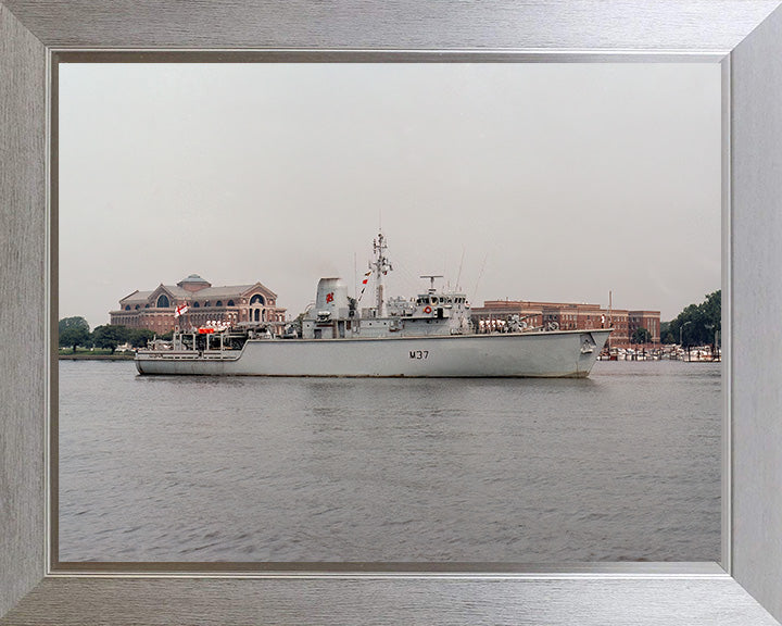 HMS Chiddingfold M37 | Photo Print | Framed Print | Hunt Class | Minehunter | Royal Navy Hampshire Prints