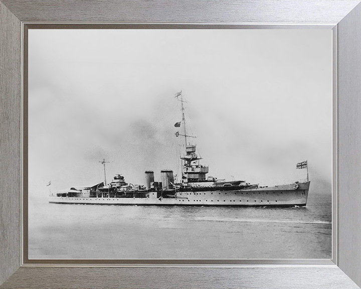 HMS Calcutta (D82) Royal Navy C Class Light Cruiser Starboard View Photo Print Wall Art Decor Posters, Prints, & Visual Artwork Hampshire Prints 10 x 8 Silver Frame No