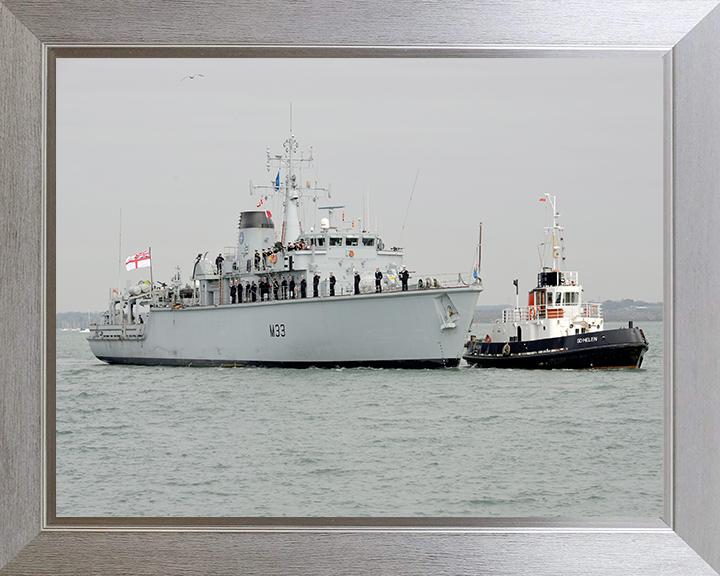 HMS Brocklesby (M33) Photo Print - Returns to Portsmouth 2014 - Royal Navy Hunt Class Mine Warfare Vessel Posters, Prints, & Visual Artwork Hampshire Prints 10 x 8 Silver Frame No