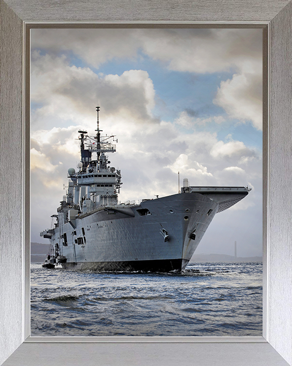 HMS Ark Royal (R07) Royal Navy Invincible Class Aircraft Carrier On the Clyde Photo Print Wall Art Decor Posters, Prints, & Visual Artwork Hampshire Prints 10 x 8 Silver Frame No