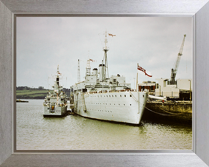 HMS Defiance (A187) Royal Navy Maidstone Class Ship Alongside HMS Leander Photo Print Wall Art Decor Posters, Prints, & Visual Artwork Hampshire Prints 10 x 8 Silver Frame No
