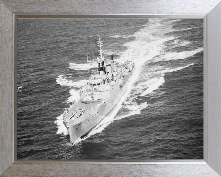 HMS Malcolm (F88) Photo Print - At Sea - Royal Navy Blackwood Class Frigate Hampshire Prints 10 x 8 Silver Frame No