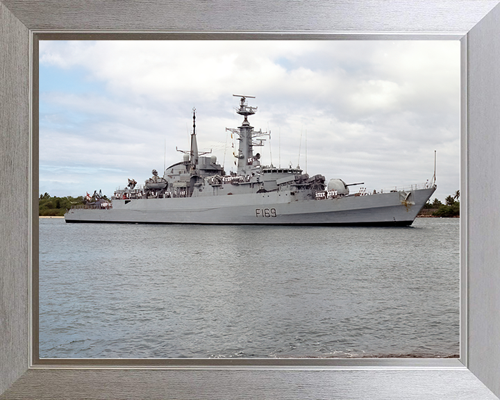 HMS Amazon (F169) Royal Navy Type 21 Frigate Entering Pearl Harbour Photo Print Wall Art Decor Posters, Prints, & Visual Artwork Hampshire Prints 10 x 8 Silver Frame No