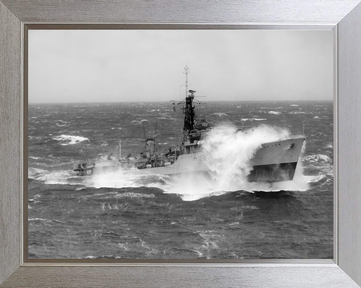 HMS Scorpion (D64) Photo Print - At Sea 1953 - Royal Navy Weapon Class Destroyer Hampshire Prints 10 x 8 Silver Frame No