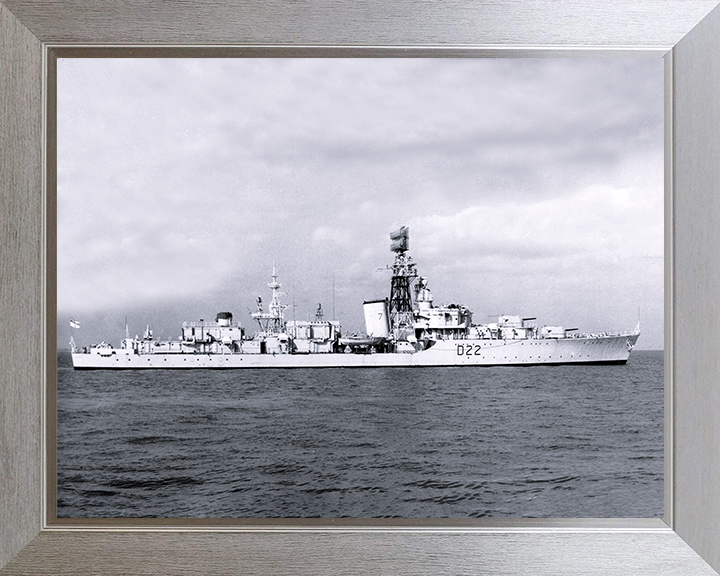 HMS Aisne (D22) Photo Print - Starboard View - Royal Navy Battle Class Destroyer Posters, Prints, & Visual Artwork Hampshire Prints 10 x 8 Silver Frame No